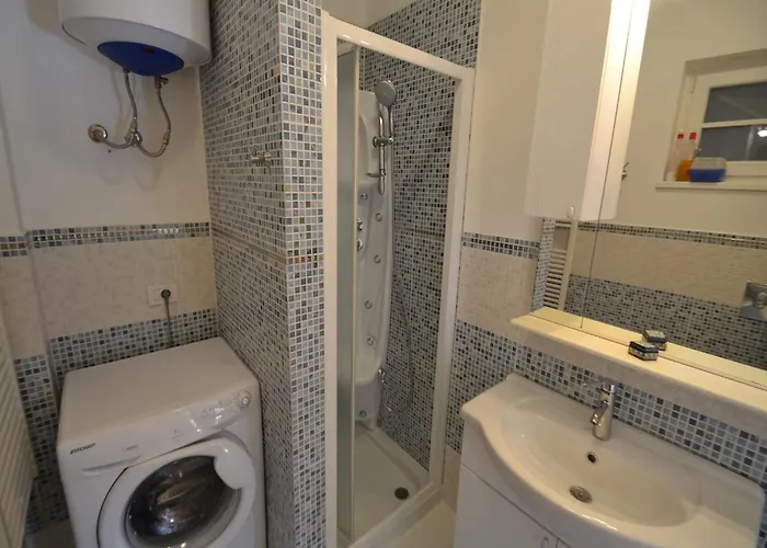 Air-conditioned With A Pool, And Fitness Centre Magliolo