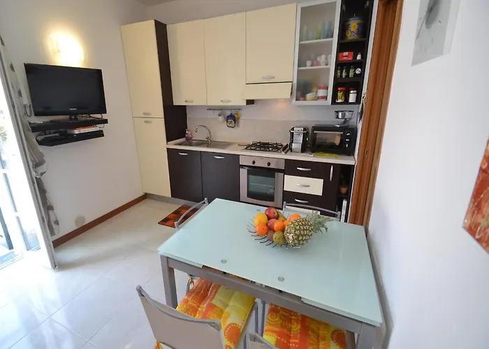Air-conditioned With A Pool, And Fitness Centre Magliolo