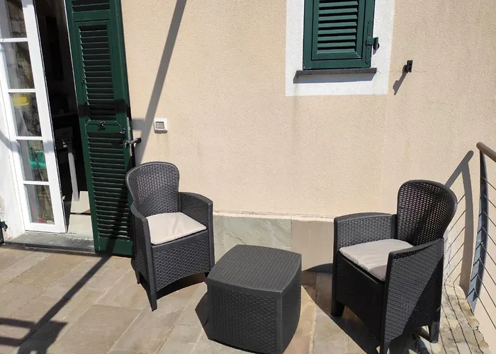 Air-conditioned With A Pool, And Fitness Centre Magliolo